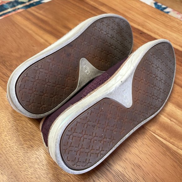 UGG Slip On Sneakers - Picture 5 of 5